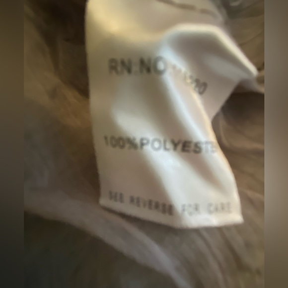 Lucy & Co. Gray sheer button up sequin embellished v-neck blouse size S. NWT - Picture 4 of 11